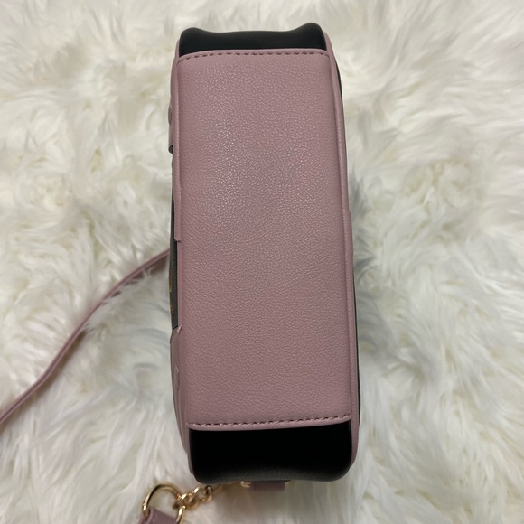 *BRAND NEW* Juicy Couture Heritage Crossbody/Camera Bag - Picture 5 of 7